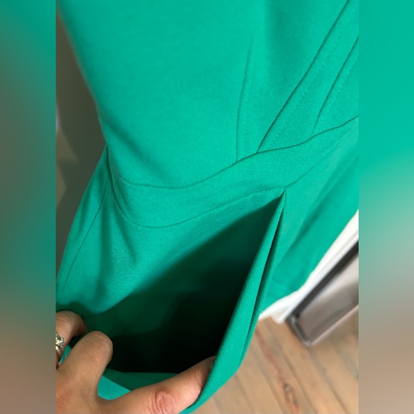 BCBG green strapless dress with pockets size 6 - Picture 5 of 6